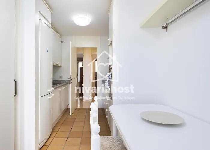 The Mills Cruz, By Nivariahost * סנטה קרוז דה טנריף